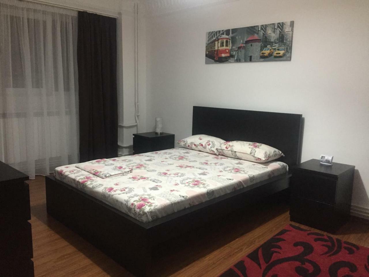 Center Apartment Galaţi Dış mekan fotoğraf